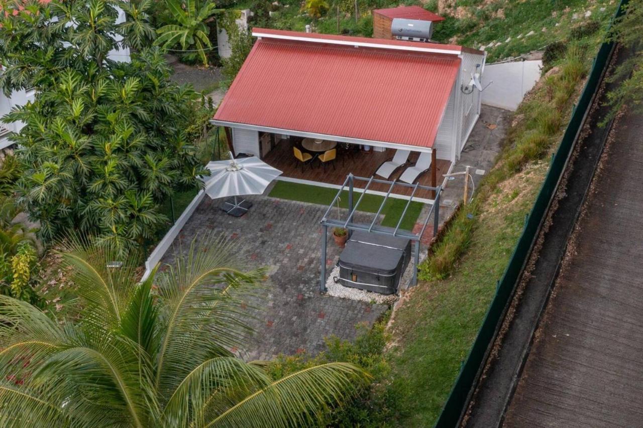 Bungalow Corossol Avec Jacuzzi Villa Le Gosier  Dış mekan fotoğraf